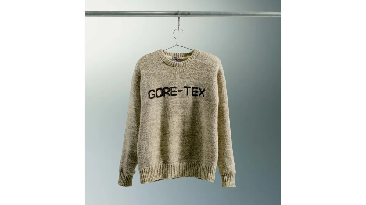 首款采用 GORE XCR 毛衣内衬技术的毛衣