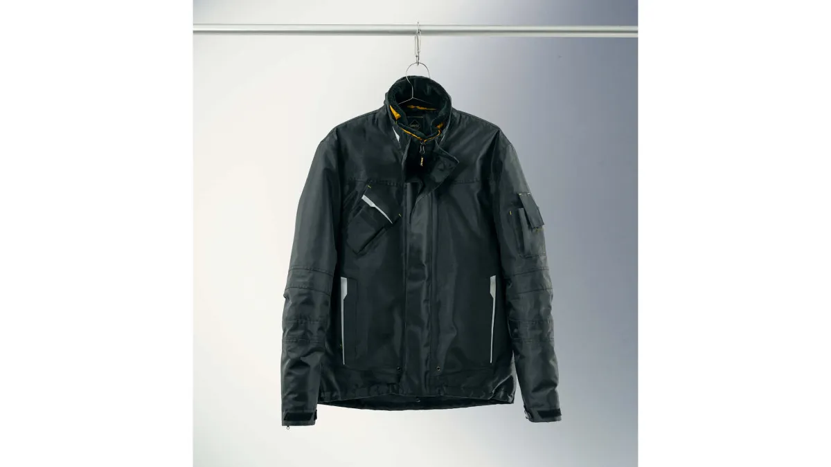 2023款 GORE-TEX 夹克（采用 BIONIC 面料）